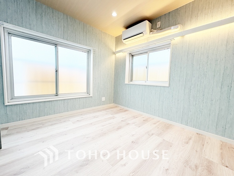 内装 時間をかけて作り上げるそんな空間を君と共有したい。僕たちの空間は唯一無二の物だから。