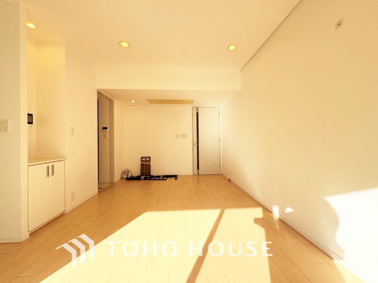 内装 【改装前】◆煌びやか◆愛おしい家族との団欒の時間をより一層幸せなものに感じさせる。輝かしい毎日が待っています。