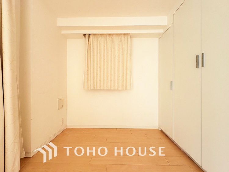 内装 【改装前】◆陽光◆が差し込む。この開放的な空間に家族の笑顔が集う。家族が一緒に過ごす空間は明るく、そして居心地よく。