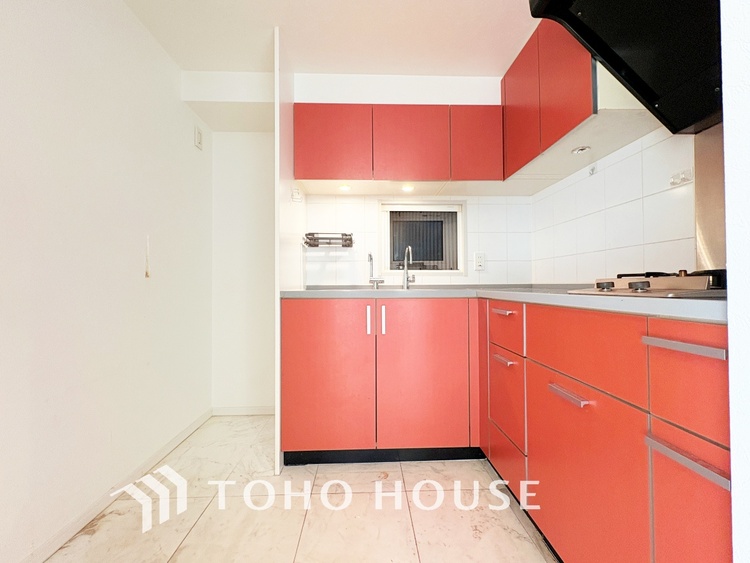 キッチン 【改装前】【Kitchen】キッチンは家族の絆を育む大切な空間。シンプルで使い易いSystemKitchenで愉しく作る料理は愛情のある美味しいご馳走に。