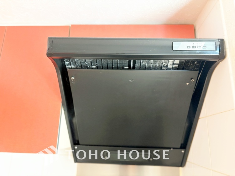 キッチン 【改装前】デザイン性あふれるキッチンは、大変人気があり重宝します。