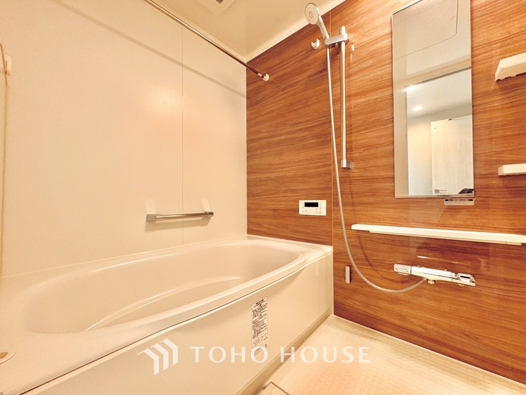 風呂 浴室は一日の疲れを癒す特別な空間。清潔感と快適性で心身ともにリフレッシュできます。