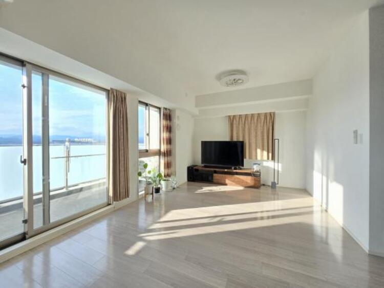 居間 【2025年11月撮影】