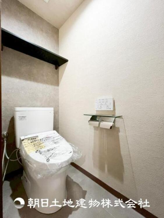 トイレ 【トイレ】大切な1人時間。寛ぎだけではない、快適な生活を送る為に必要なもの。毎日使う場所だから、より快適な空間に仕上げられています。