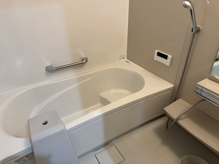 風呂 【浴室】浴室暖房乾燥機付きの浴室です！