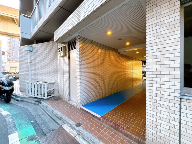 エントランス 外と内をつなぐエントランスは、まさに顔となる場所。