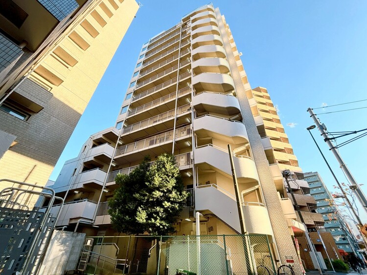 外観 ライフプランニングからローンまで、一貫してご説明させていただきます。お気軽にお問い合わせくださいませ。