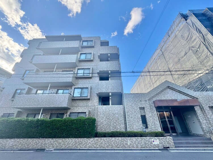 外観 資料には掲載していない情報が、現地にはたくさんあります。是非一度、現地をご確認ください。