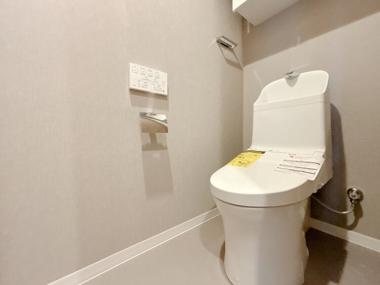 トイレ 暮らしの中のさりげないひとときの快適さにも、こだわりを、持って設備を配しております。