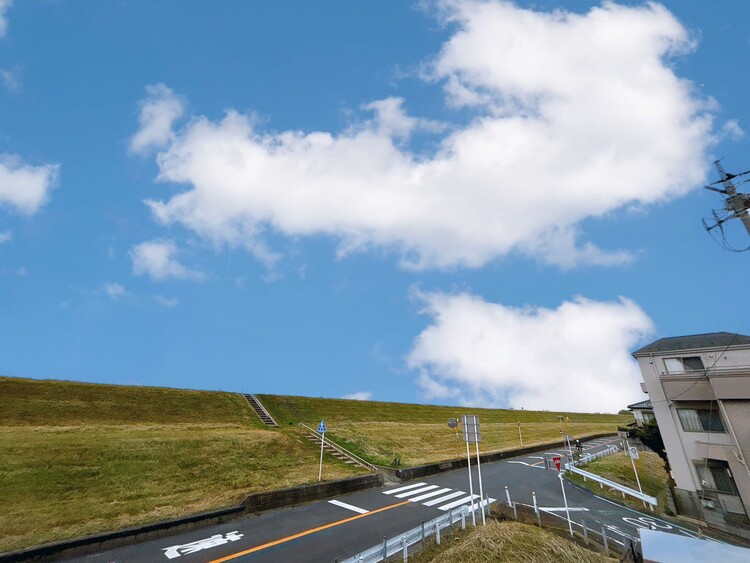 バルコニー 頬をなでる、優しい風を感じることが出来ます。