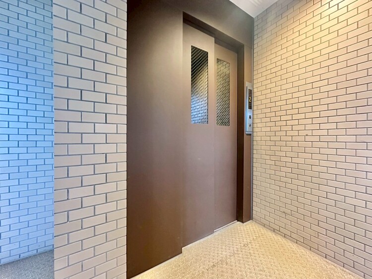 その他 エレベーターの管理も、きちんと行き届いてます。