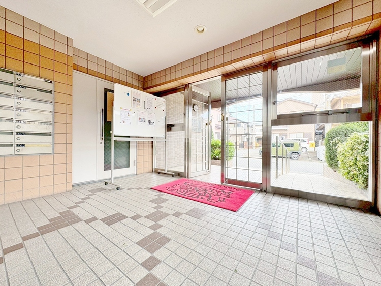 エントランス エントランスは、毎日の行き帰りで使う大事な空間です。