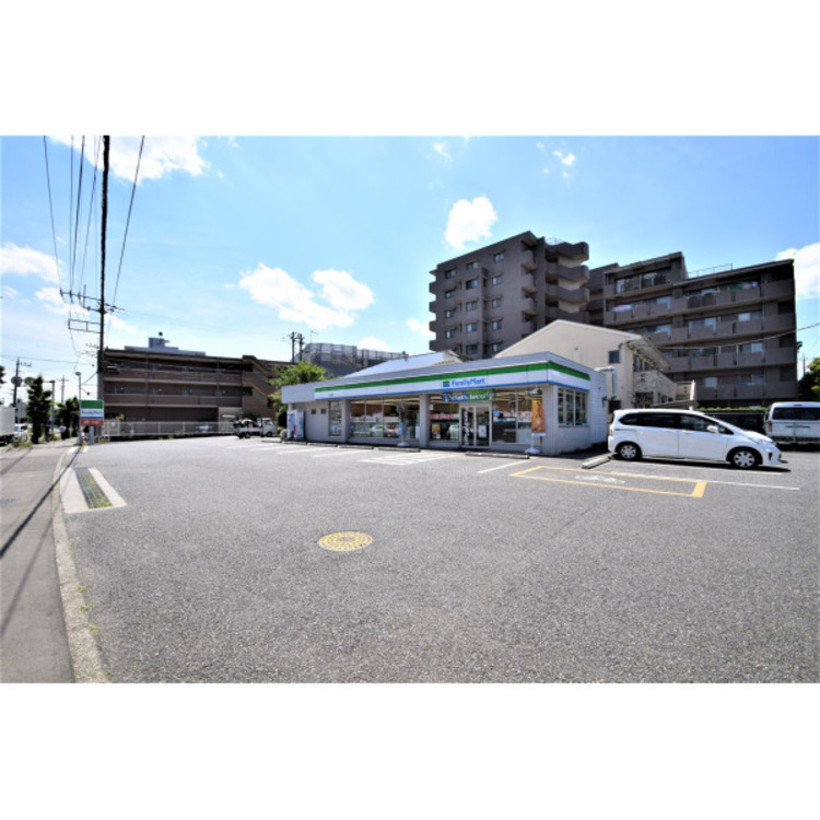 周辺 ファミリーマート(約350m)