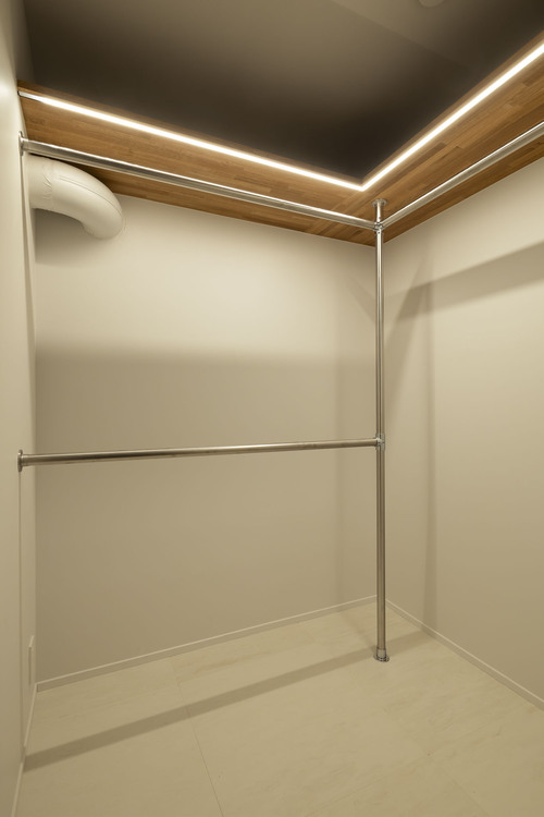 その他 収納スペースが付いていて、お部屋を広く使っていただけます。