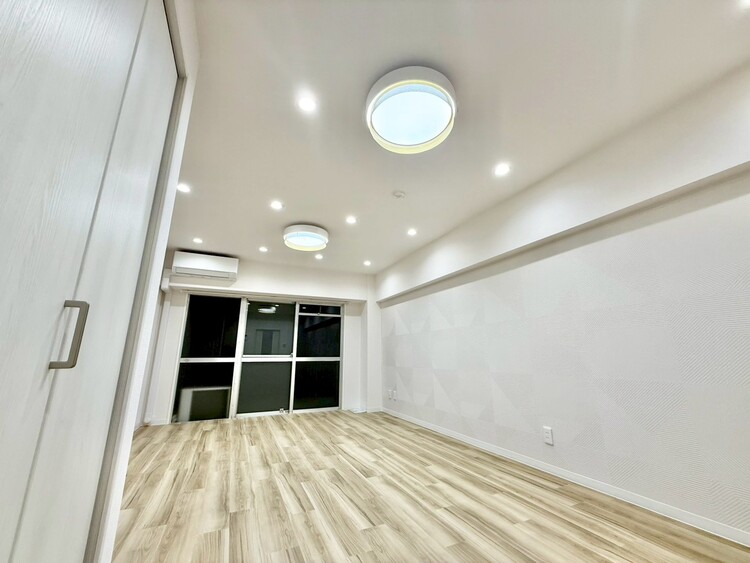 その他 清かで艶やかな時間をもたらしてくれる室内です。