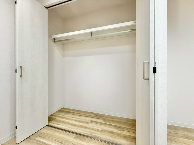 その他 収納スペースが付いていて、お部屋を広く使っていただけます。