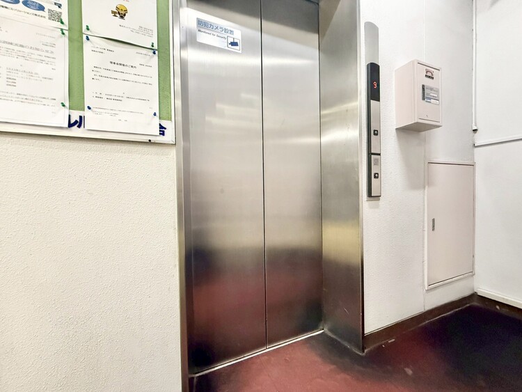 その他 エレベーター完備のため荷物が多くなっても安心。