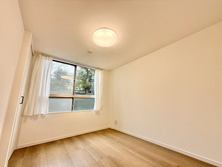 その他 清かで艶やかな時間をもたらしてくれる室内です。