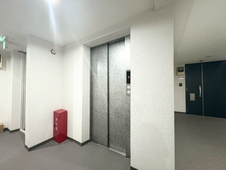 その他 エレベーター完備のため荷物が多くなっても安心。
