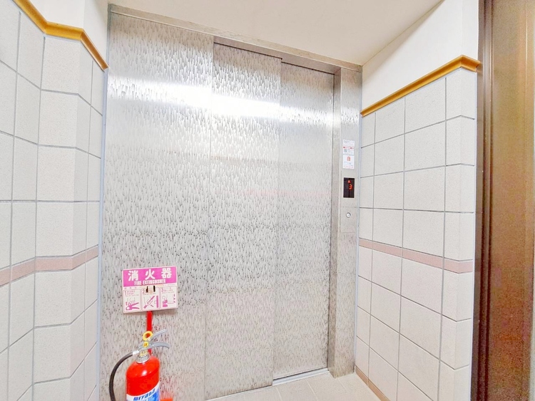 その他 エレベーター完備のため荷物が多くなっても安心。