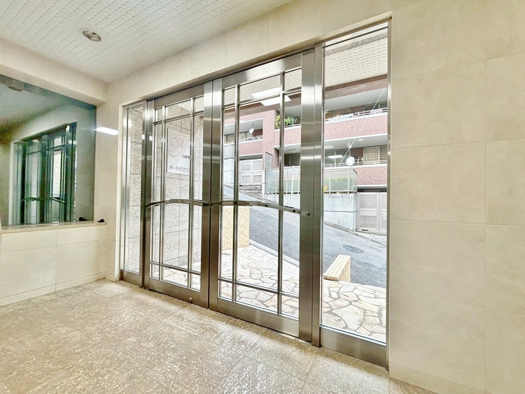 その他 館内は静寂な中が保たれており、管理が行き届いている印象を受けました。