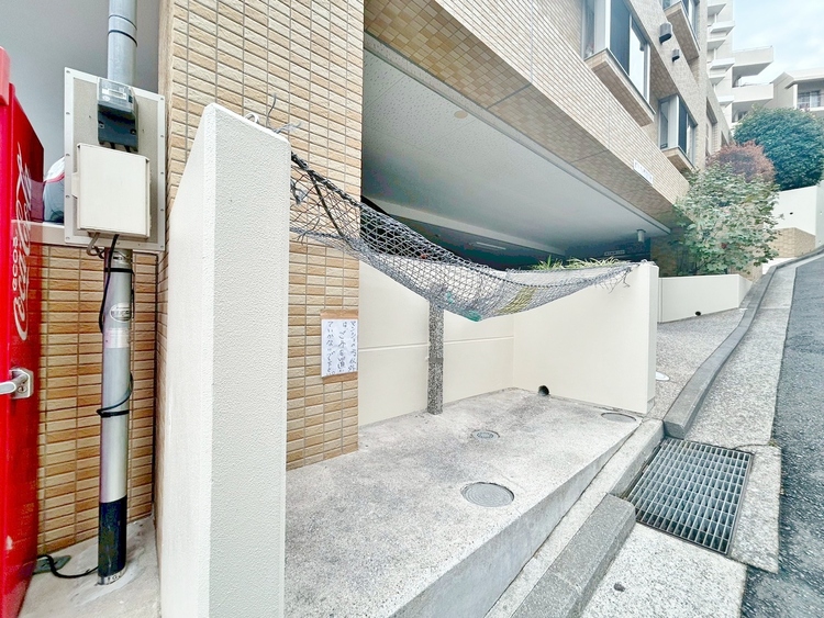 その他 ゴミ置場。綺麗に管理されております。