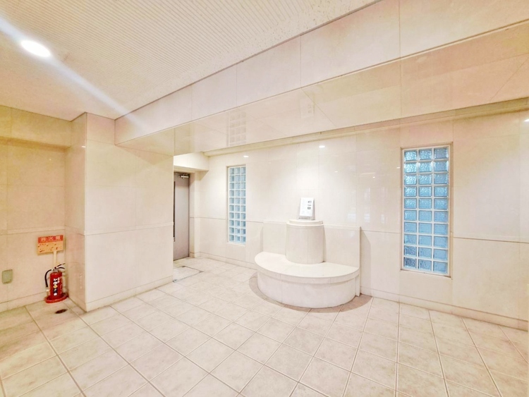 その他 館内は静寂な中が保たれており、管理が行き届いている印象を受けました。