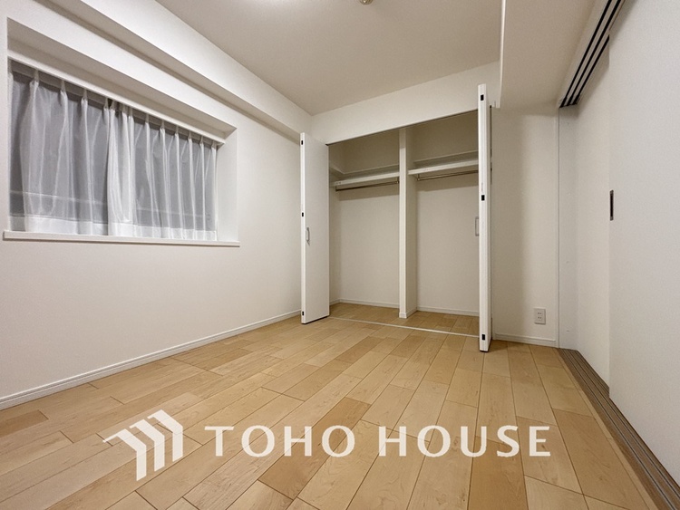 内装 シンプルですっきりとした室内は飽きのこない居心地の良い雰囲気です