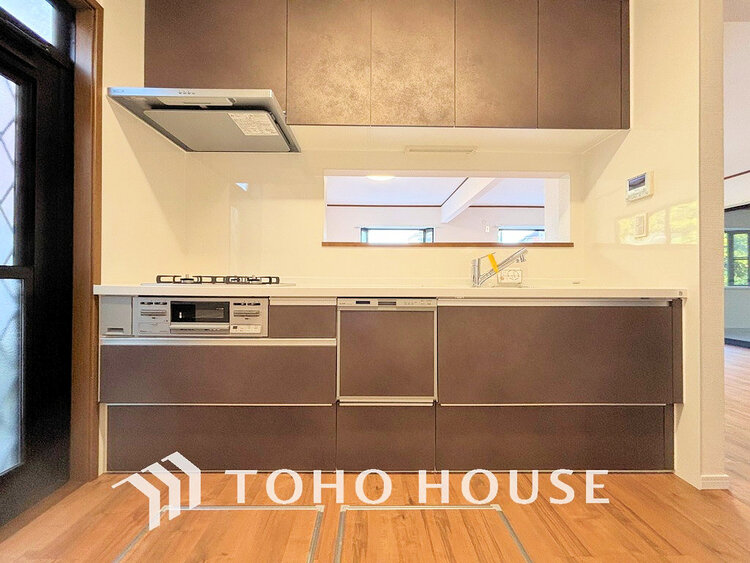 キッチン シンプルな部屋の雰囲気に溶け合うナチュラルキッチン