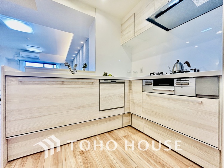 キッチン シンプルな部屋の雰囲気に溶け合うナチュラルキッチン