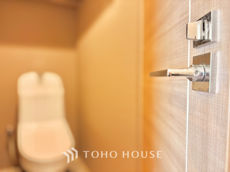 トイレ 清潔感あふれる快適なトイレ。毎日を心地よく過ごせるおすすめポイントです。