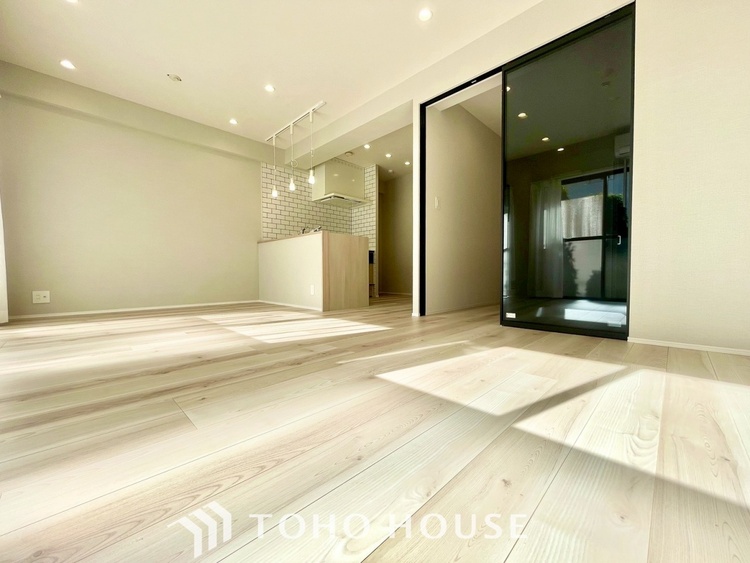 内装 【LIVING】◆家族◆愛する家族を一目で見渡せる。家族が集う空間。永遠に続く幸せな毎日を、ここで。