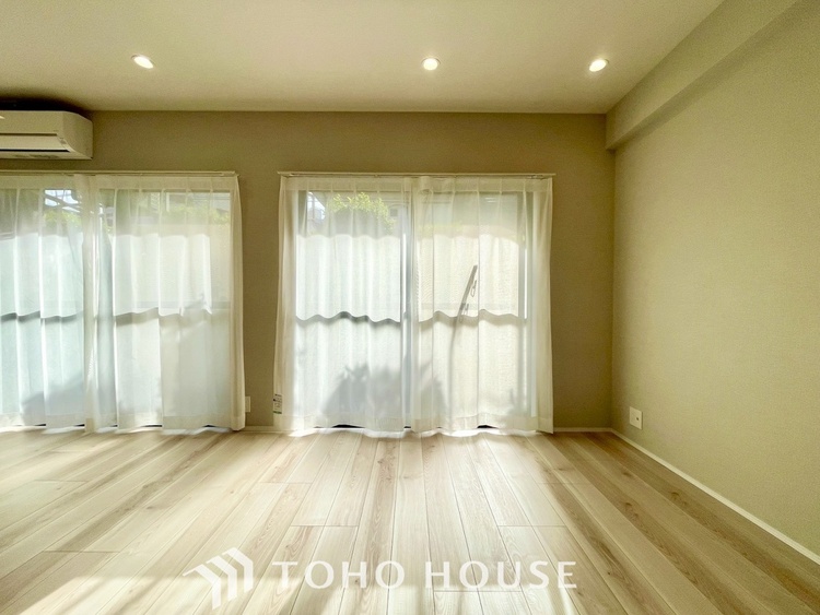 内装 【LIVING】◆simple is best◆無駄のない綺麗なつくりのリビングルームであなただけの暮らしを。