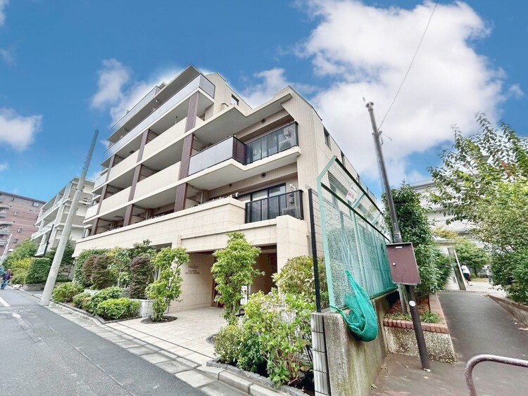 外観 飽きのこないシンプルモダンな外観です。