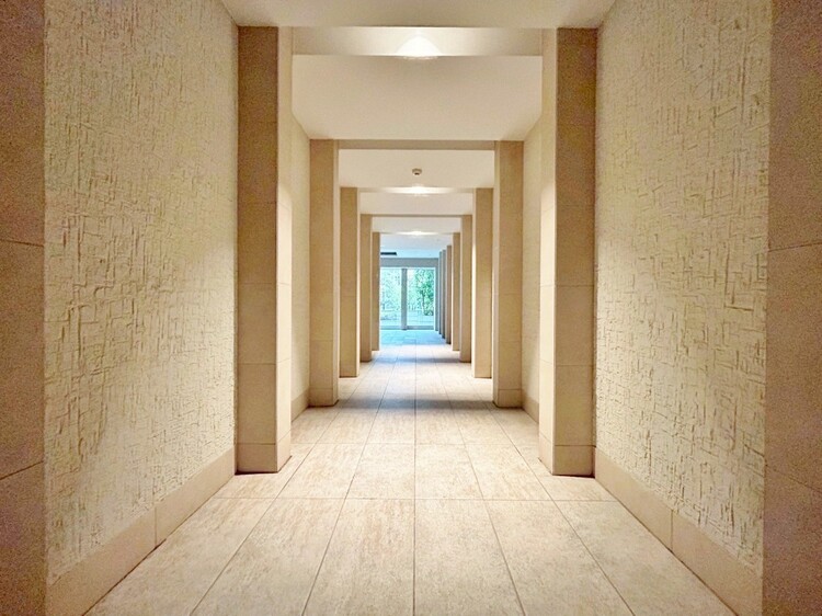 その他 館内は静寂な中が保たれており、管理が行き届いている印象を受けました。