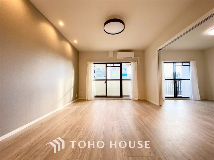 内装 【LIVING】◆家族◆愛する家族を一目で見渡せる。家族が集う空間。永遠に続く幸せな毎日を、ここで。