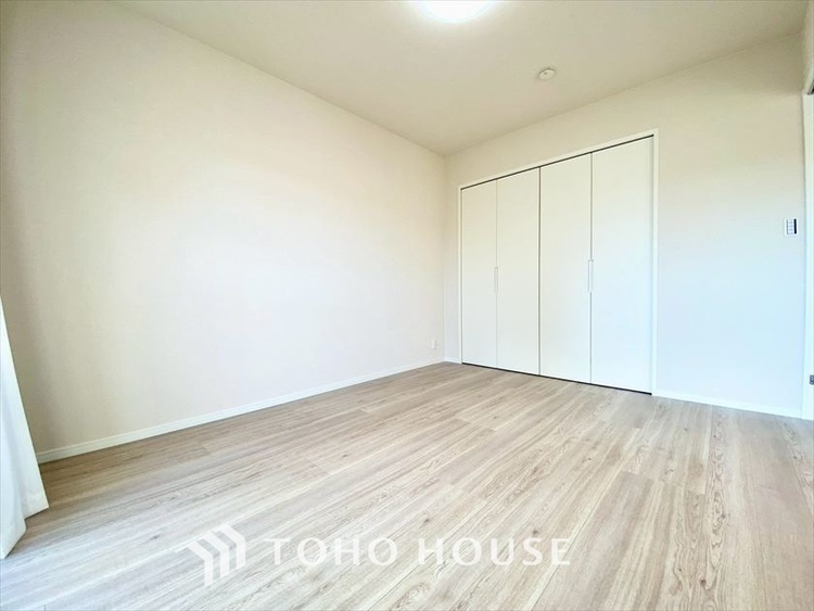 内装 【PRIVATE ROOM】◆快適◆な暮らしに不可欠な収納スペース。快適さとともに思い出も詰まっていく。