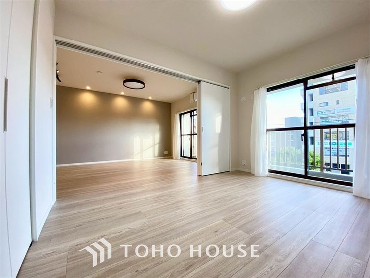 内装 【LIVING】◆simple is best◆無駄のない綺麗なつくりのリビングルームであなただけの暮らしを。