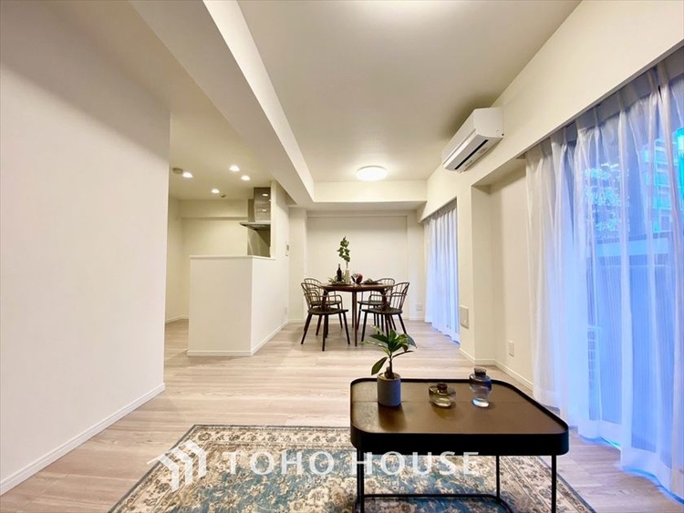 内装 【LIVING】◆Sunshine◆光が燦々と入り、いるだけで気持ちいい。「開放的でゆとりあるお部屋です。」