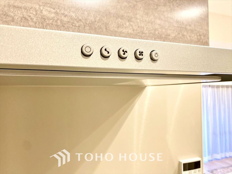 その他 【KITCHEN】◆開放的◆後片付けが楽なシステムキッチン。収納スペースの充実！