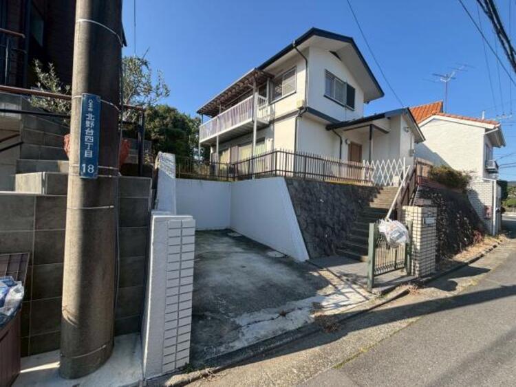 駐車場 【2025年11月撮影】