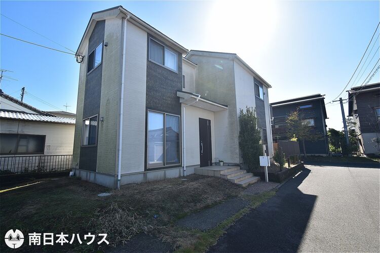 外観 北西角地【敷地面積165.36m2(50.02坪)】駐車3台！日当り、通風良好です♪