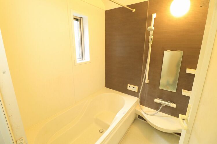 風呂 【浴室】浴室暖房乾燥機付きの浴室です！