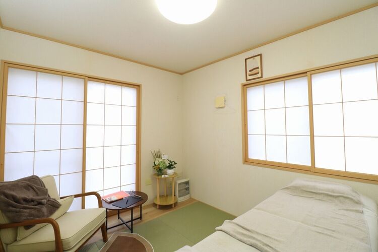 内装 【和室】5.2帖の和室です！独立したお部屋で客間や寝室にも最適です♪