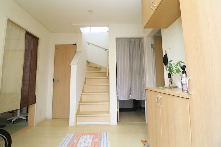 玄関 【玄関前廊下】