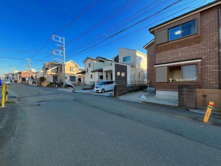 その他 ●〇物件の陽当りや通風・仕様設備やお部屋の大きさの比較、近隣・周辺環境や街並みなど、資料には掲載していない情報が現地にはたくさんあります。資料だけで不動産を購入できるという方はいません。ぜひ現地へ〇●