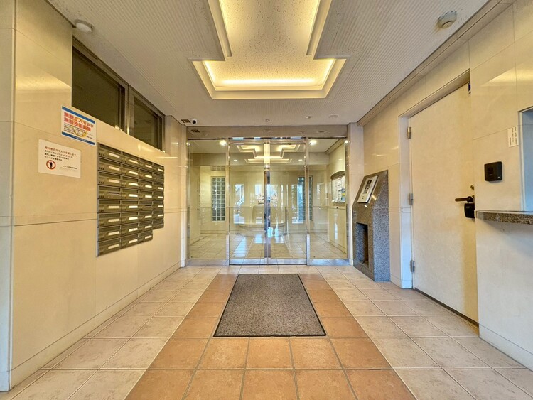 エントランス エントランスは、毎日の行き帰りで使う大事な空間です。