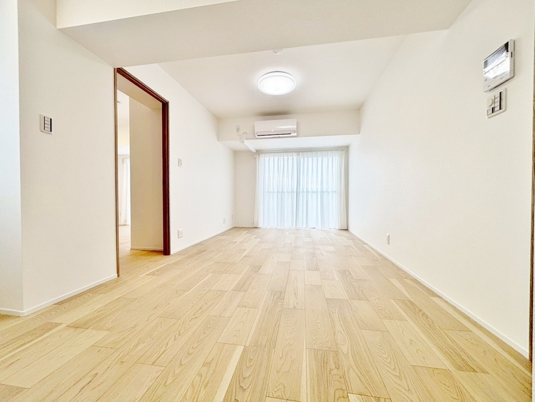 居間 豊かな居住性と、安心感を満たすクオリティが見事に調和した住空間。