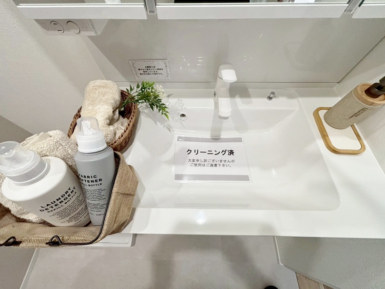 洗面 何かと物が増える場所だからこそ、スッキリと見映えの良い空間に。