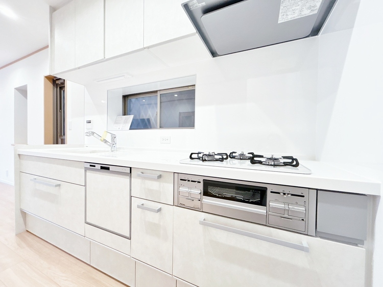 キッチン 洗練されたスタイリッシュなデザイン性と使いやすさを備えた仕様。